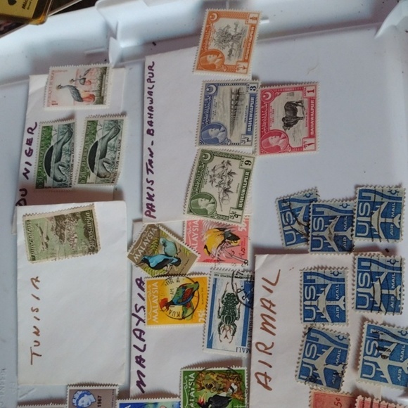 Stamp collection - Picture 3 of 3